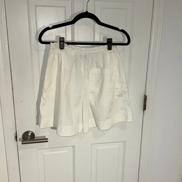 COS White High Waist Shorts - Picture 2 of 3